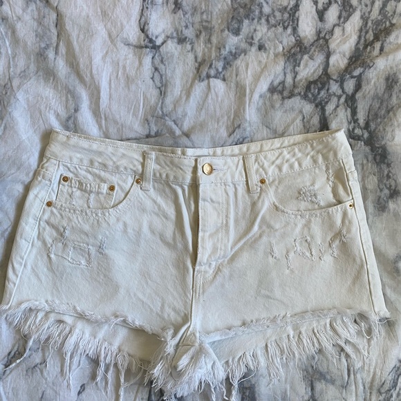 White Shorts - Picture 4 of 6